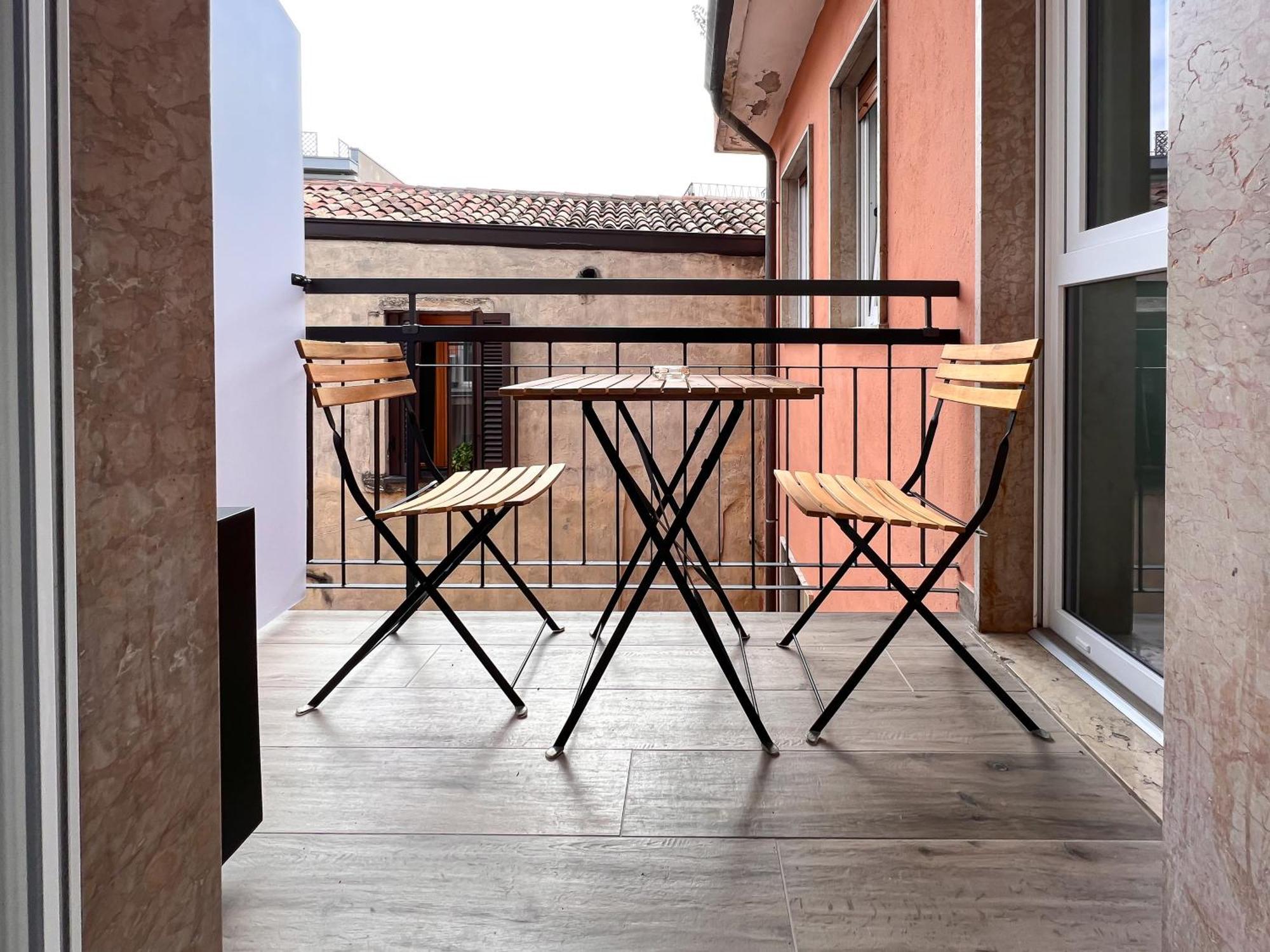 Casa Castelli Verona - Self Check-In エクステリア 写真
